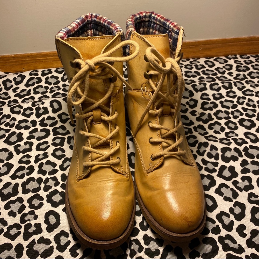 New Tan Combat Boots